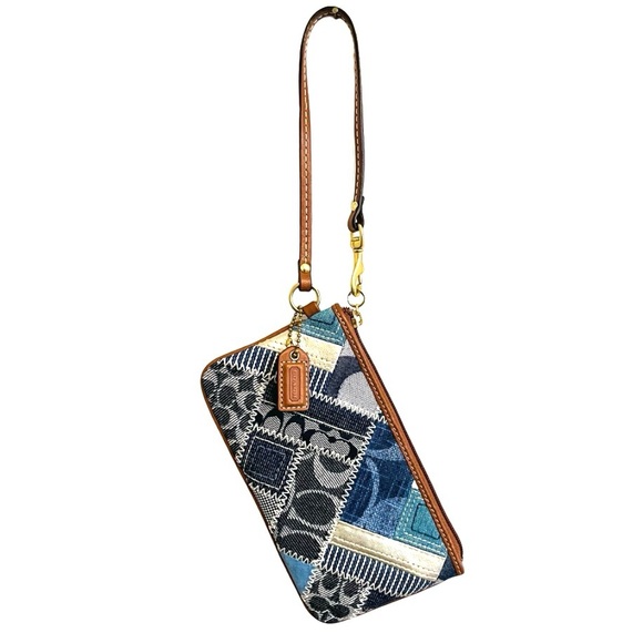 Vintage Coach Signature Y2K Denim Patchwork and Brown Leather Wristlet NWOT - Picture 3 of 11